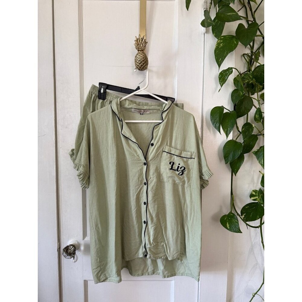 Wedding Favorite women’s size XL-green LIZ pajama set